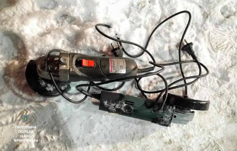 00c85da81ccb0f5727f8d7b491c2931d - У Франківську школярі затримали злодія - rai.ua