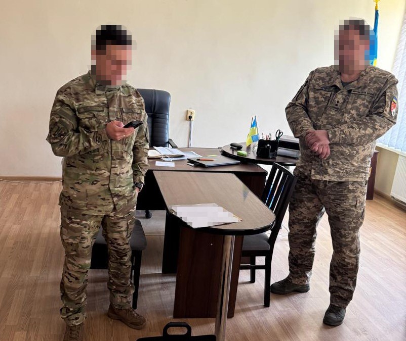 Фальсифікував дані про мобілізованих: на Івано-Франківщині викрили посадовця ТЦК (ФОТО/ВІДЕО)