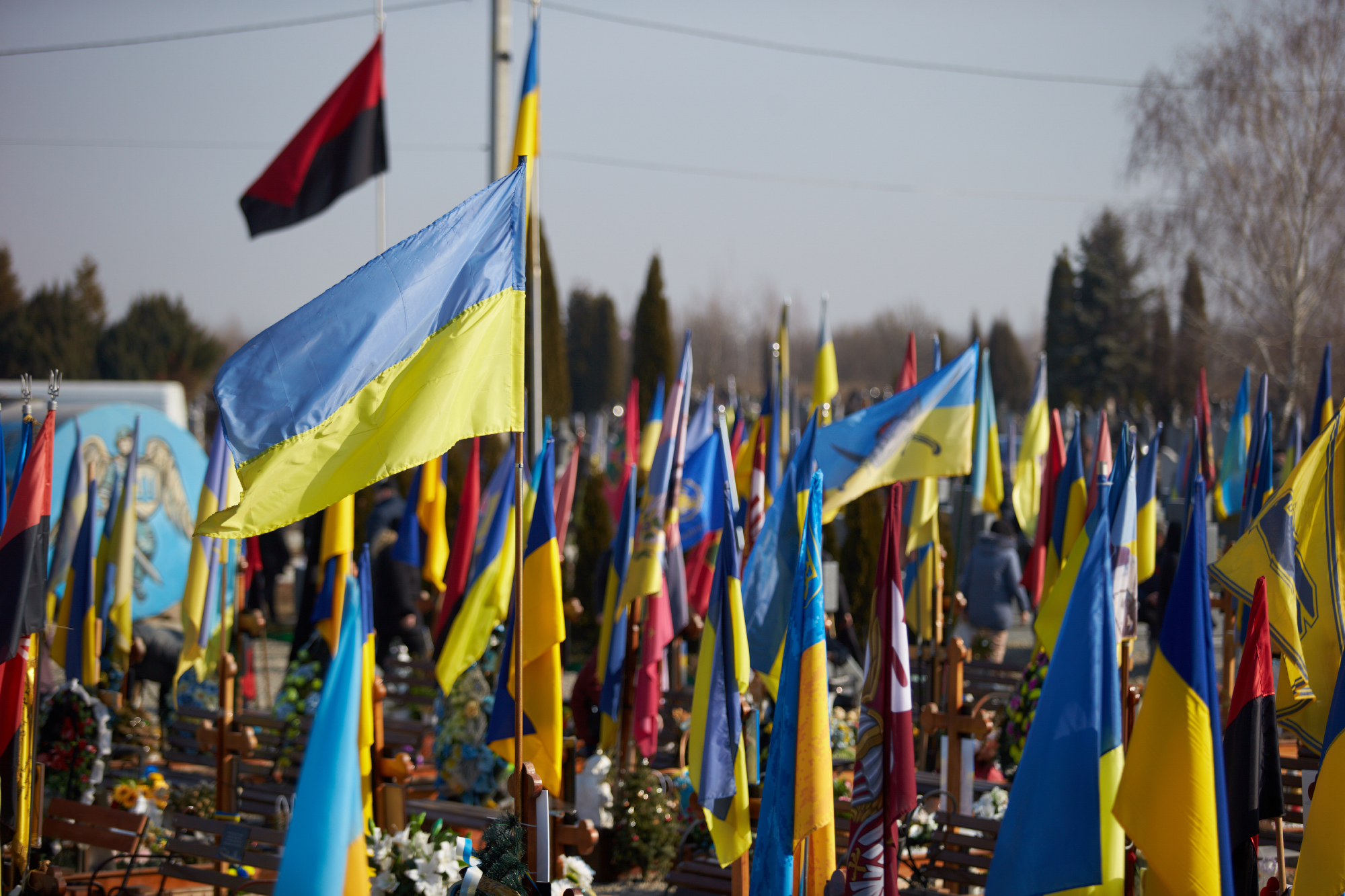 «Кожного тижня є полеглі»: скільки бійців з Івано-Франківської громади загинули на війні та зникли безвісти