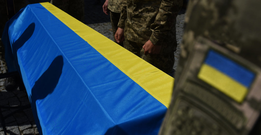 «Бачимо не просто тіло, а людину»: як в Івано-Франківську ідентифікують та визначають причини загибелі захисників