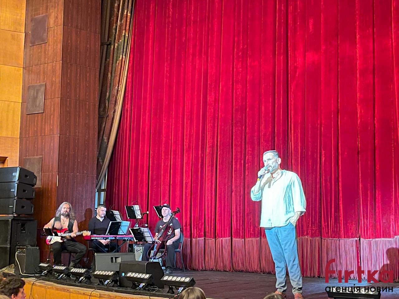Ростислав Держипільський на «IF IT FORUM'2025» представив культову «Наталку Полтавку» та розповів 115-річну історію театру в Івано-Франківську