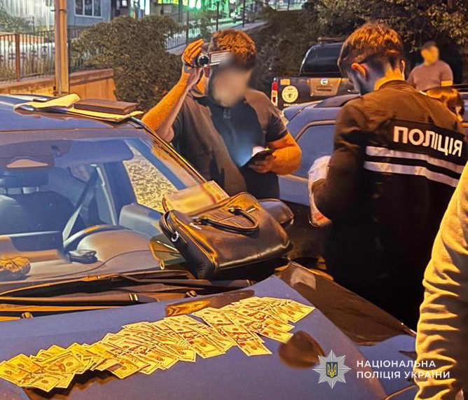 Організував схему нелегального перетину кордону: на Львівщині затримали підозрюваного
