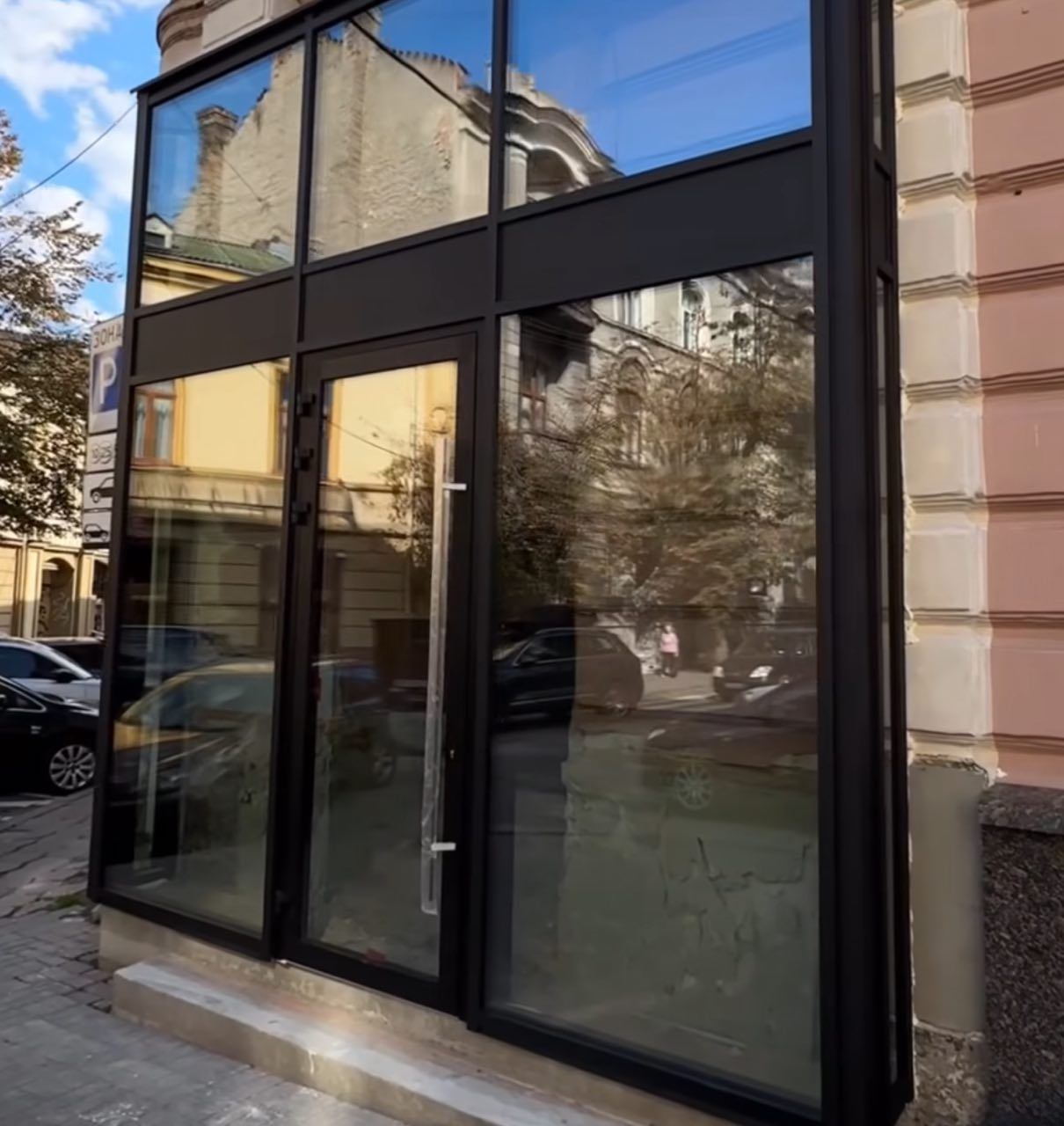 Засклення пам’ятки архітектури без дозволу в Івано-Франківську: Марцінків розповів про перебіг справи