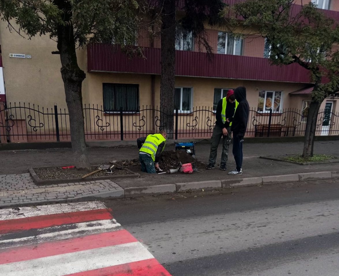 На перехресті Коновальця та Сорохтея: в Івано-Франківську встановлять перший адаптивний світлофор