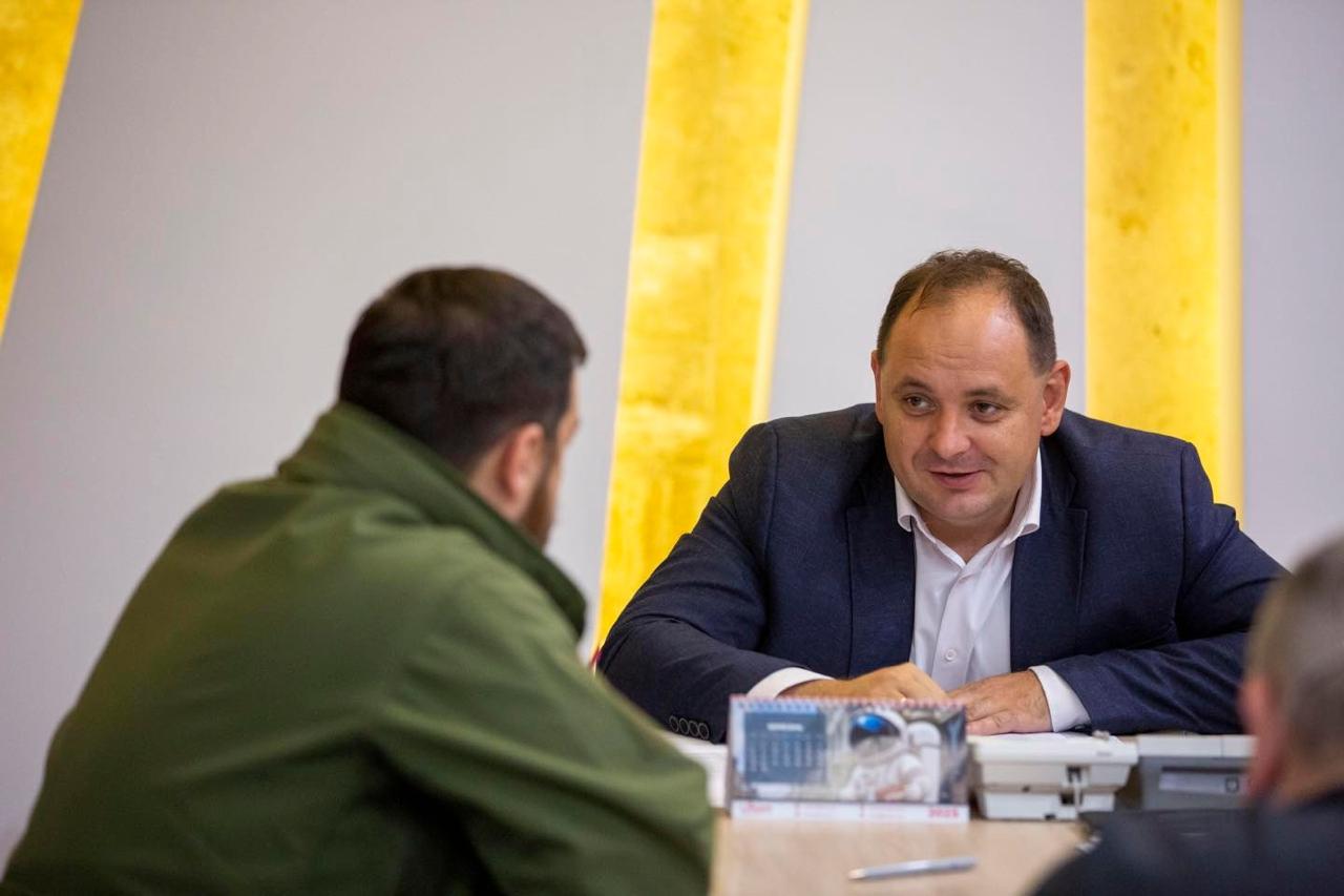 «Найважче — коли приходять родини зниклих безвісти», — мер Івано-Франківська про особистий прийом громадян