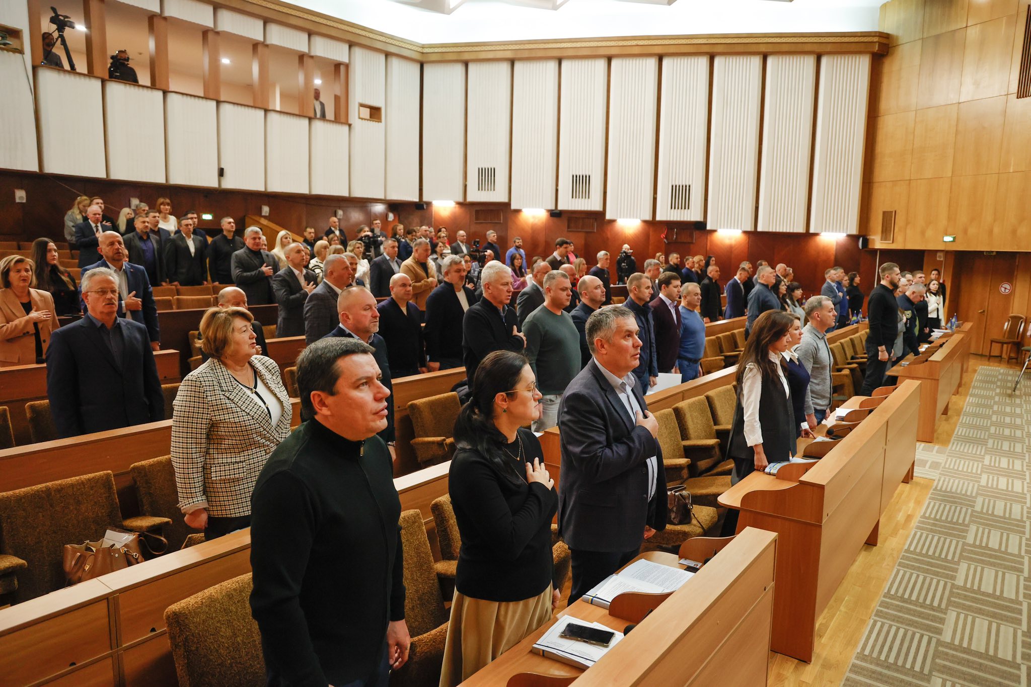 На Прикарпатті збільшили фінансування військових програм, медицини та освіти
