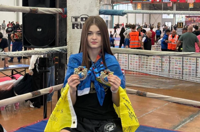 Студентка Карпатського університету стала чемпіонкою світу з кікбоксингу