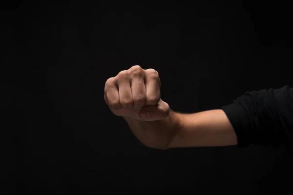 На Івано-Франківщині чоловік побив неповнолітню дівчину — суд оштрафував його на 850 гривень