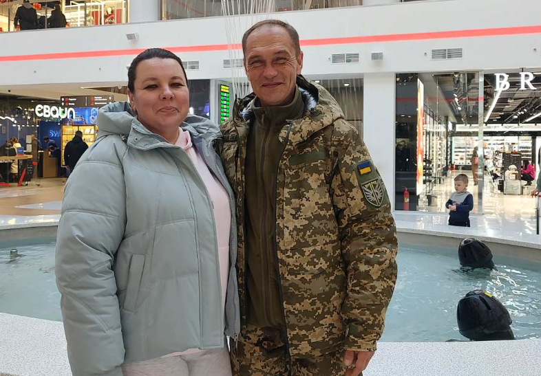 «Я зрозуміла, що таке — я сама». Історія переселенки з Донеччини, яка чекає чоловіка з війни