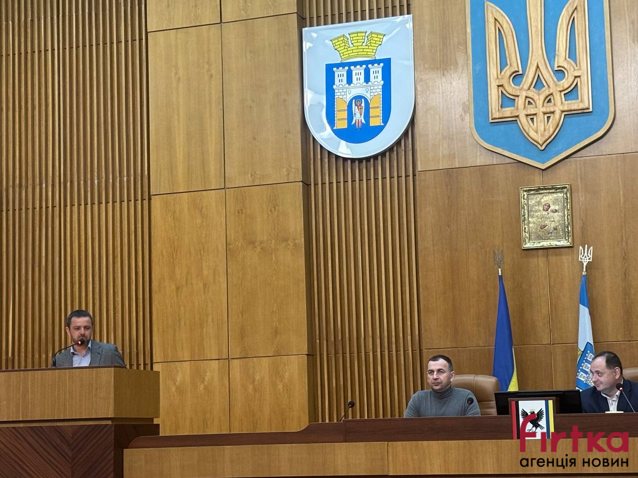 «Понад 500 педагогів громади можуть втратити роботу»: Івано-Франківська міськрада закликала не допустити обмеження прав освітян