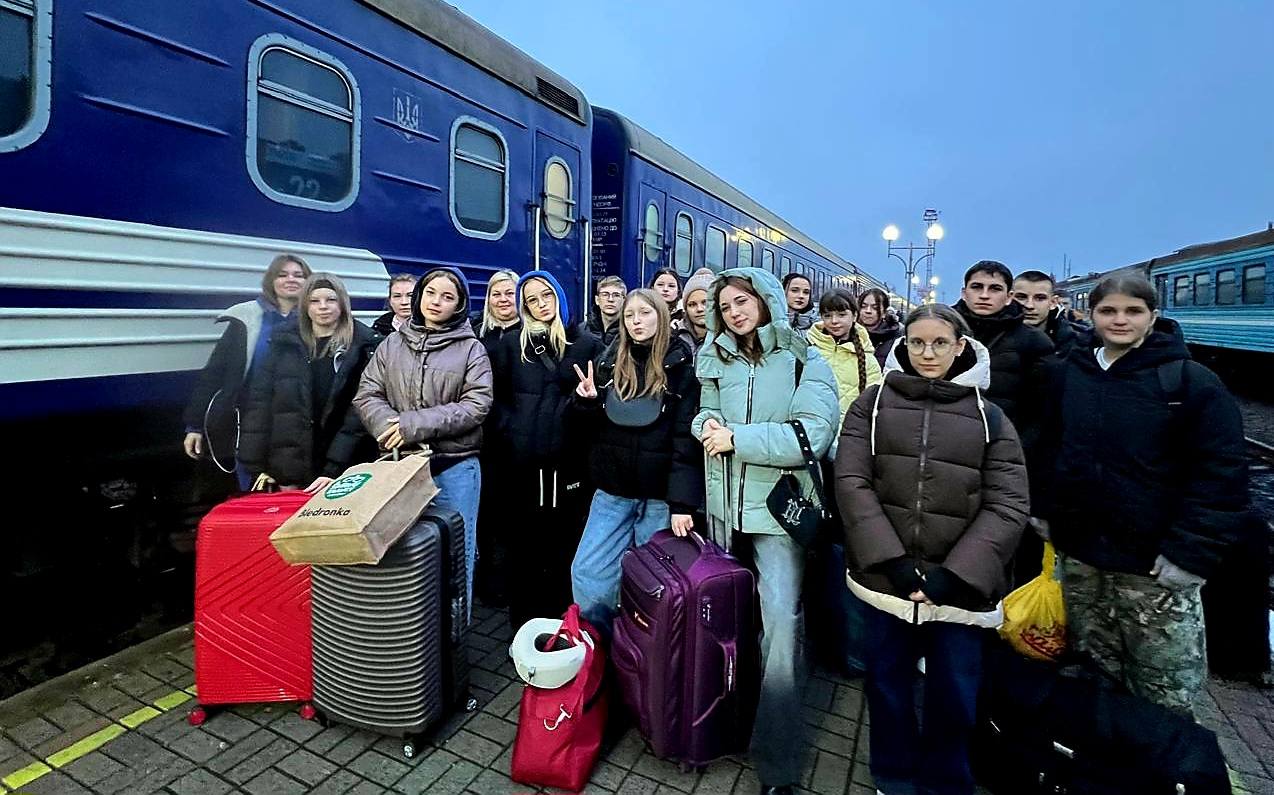 Для відпочинку й емоційної підтримки: на Прикарпаття прибули 17 дітей з Дніпропетровщини