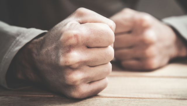 Суд призначив іспитовий строк на рік: на Прикарпатті чоловік побив односельця