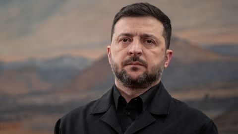 «Переговори тривають майже цілодобово, а питання територій залишається складним» — Зеленський про фінальну угоду