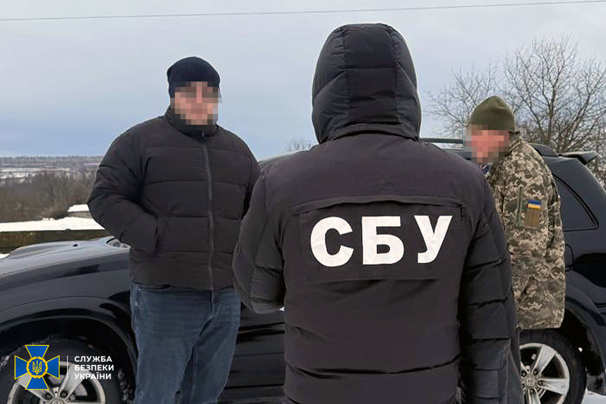 На Прикарпатті двоє сержантів РТЦК переправляли військовозобов'язаних за кордон