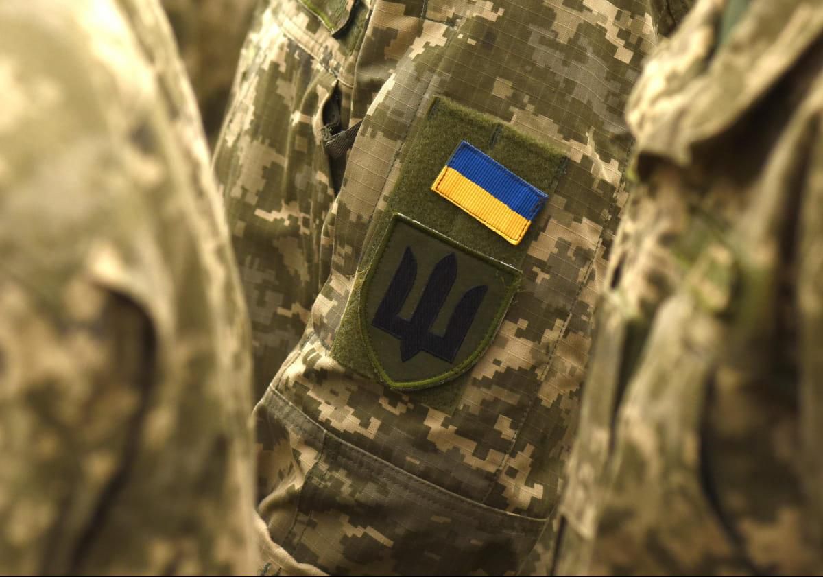 Івано-Франківськ передав обладнання для підрозділу НГУ «Азов» та оголосив збір посилок для військових