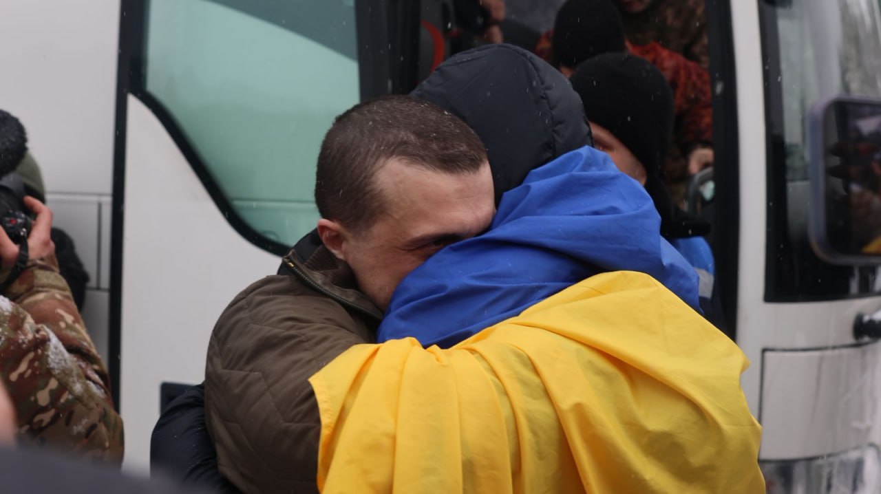 З полону в Україну повертається прикарпатець Сергій Харчій
