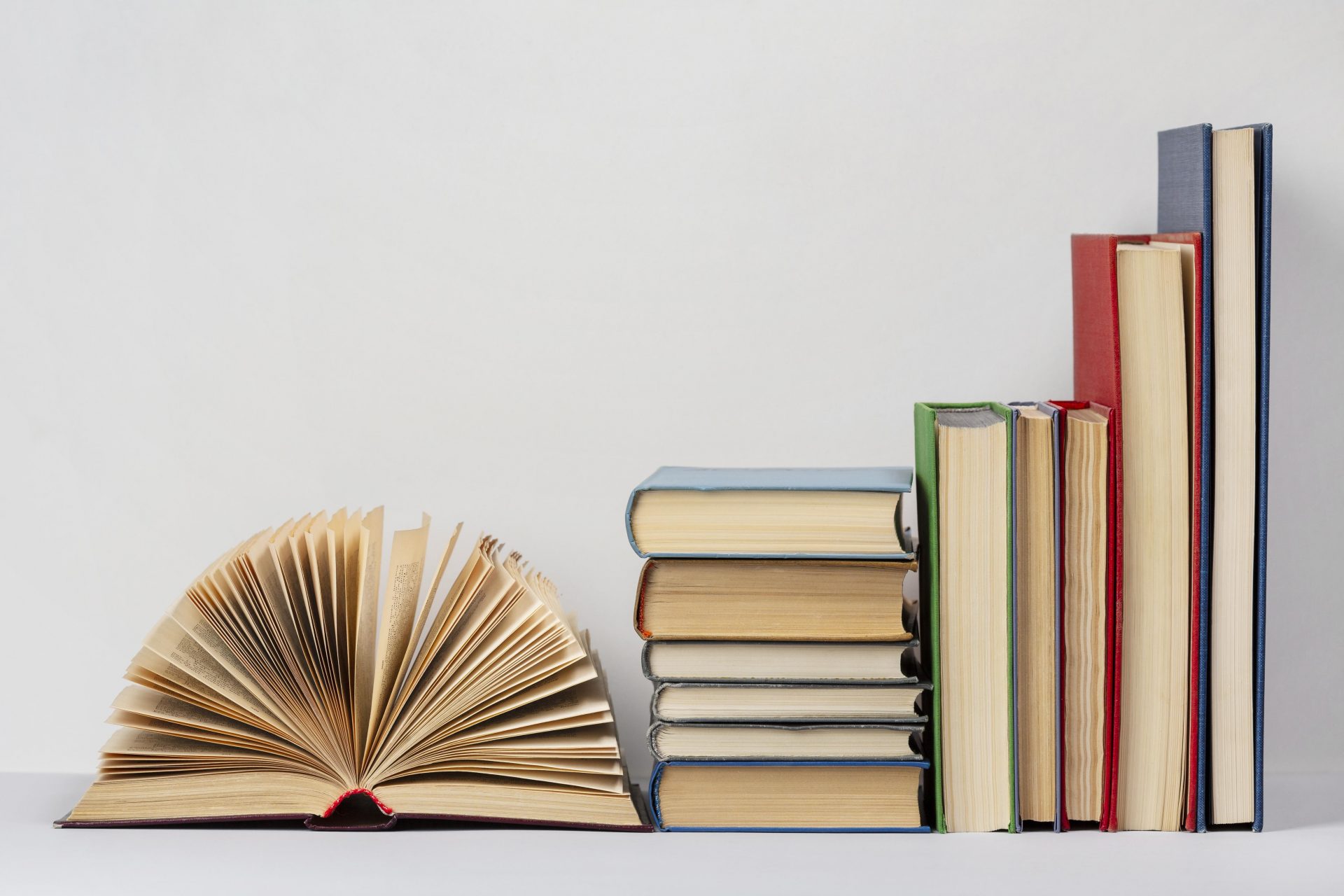 В Івано-Франківську збирають книжки для дітей з онкогематологічного відділення