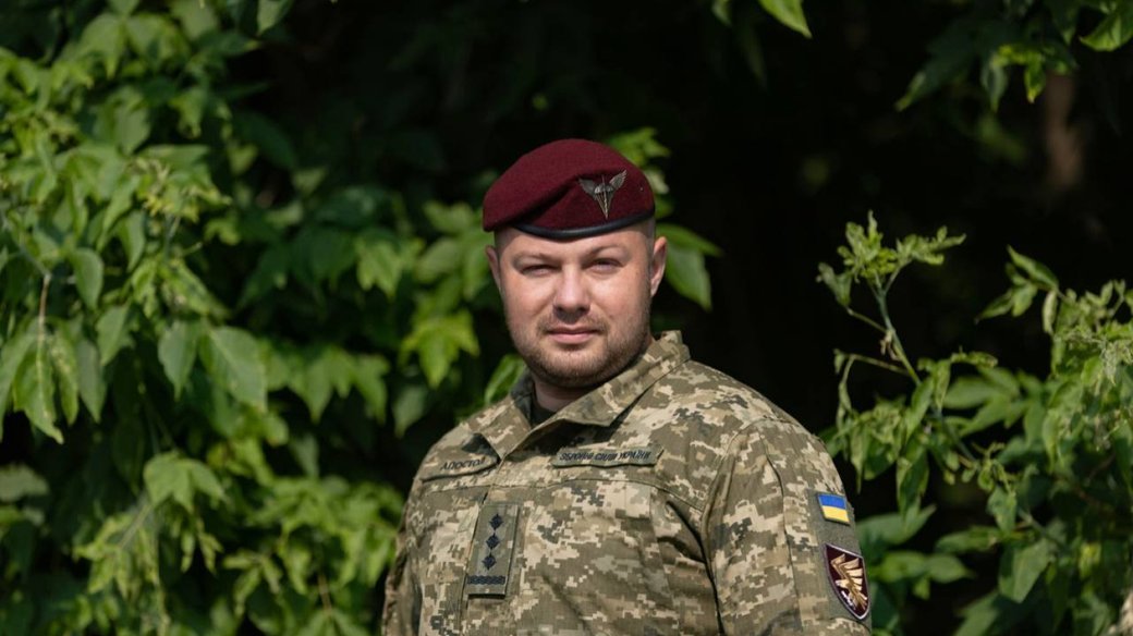 Президент присвоїв звання генерал-майора командувачу Десантно-штурмових військ Олегу Апостолу з Івано-Франківська