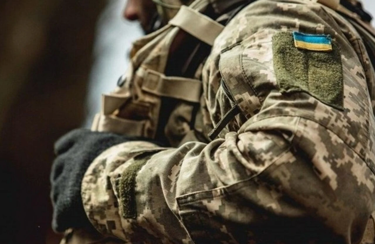 В Івано-Франківську чоловік видавав себе за військового, щоб просити гроші