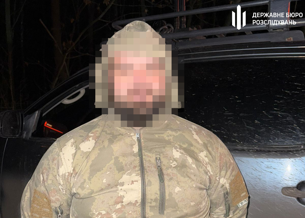 За послугу вимагав 12 тисяч доларів: у Сумській області ексначальник ТЦК на Донеччині організував втечу бійців із частини