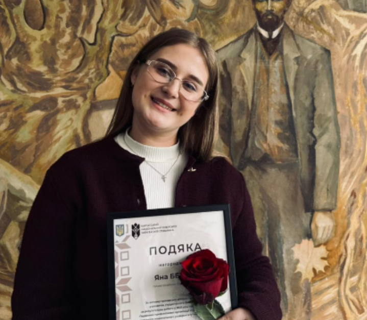 «Я боялася втратити все»: як донеччанка Яна Безугла волонтерить для військових з 15 років