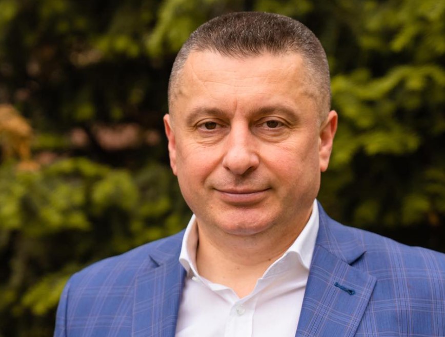 Доходи, бізнес співмешканки і мільйони готівки: що задекларував перший заступник голови Івано-Франківської ОДА Віталій Ільчишин