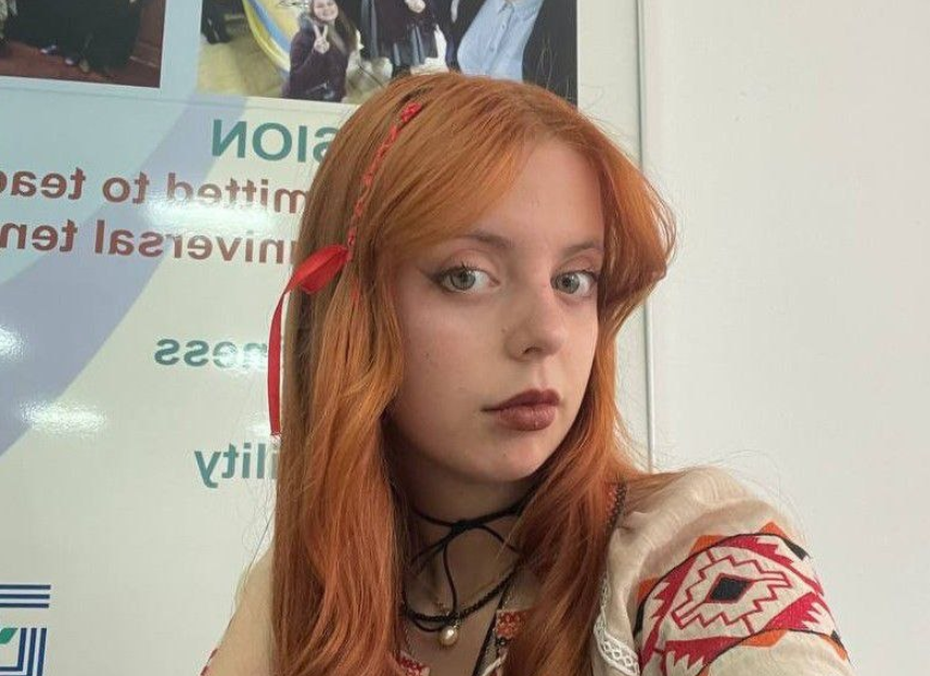 Від маскувальних сіток до благодійних акцій: як івано-франківська студентка Діана Ладчук допомагає військовим