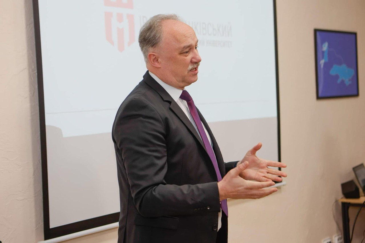 «Медицина — це гра в довгу», — ректор ІФНМУ про мотивацію абітурієнтів під час війни