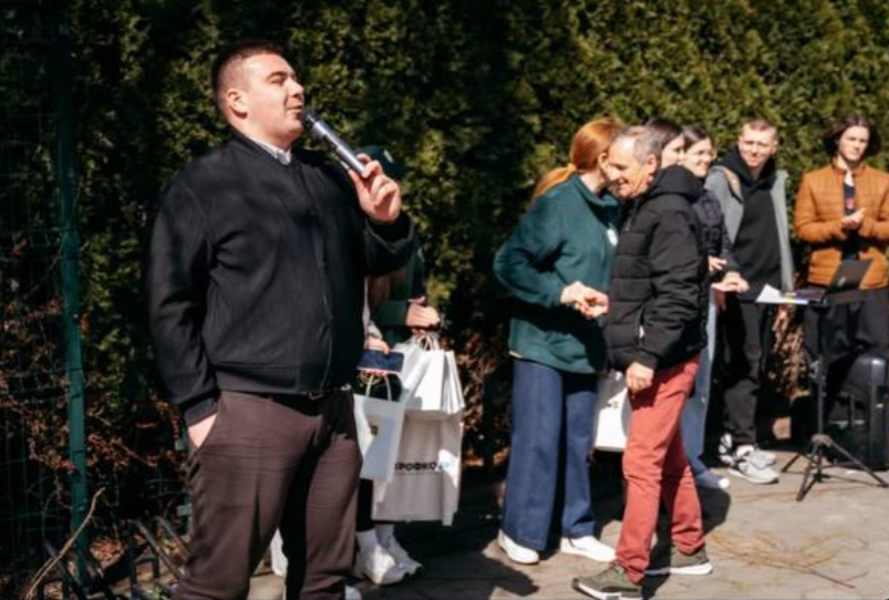 Мільйон гривень для ЗСУ та власний простір у гуртожитку: як працює студентське самоврядування у Карпатському університеті