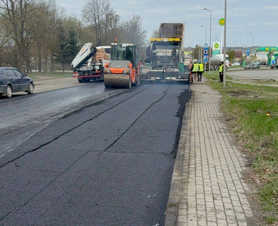 На Прикарпатті ремонтують покриття та штучні споруди на трасах
