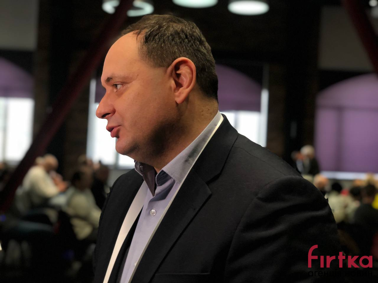 За винагороду: Марцінків закликав повідомляти про вандалів-графітчиків