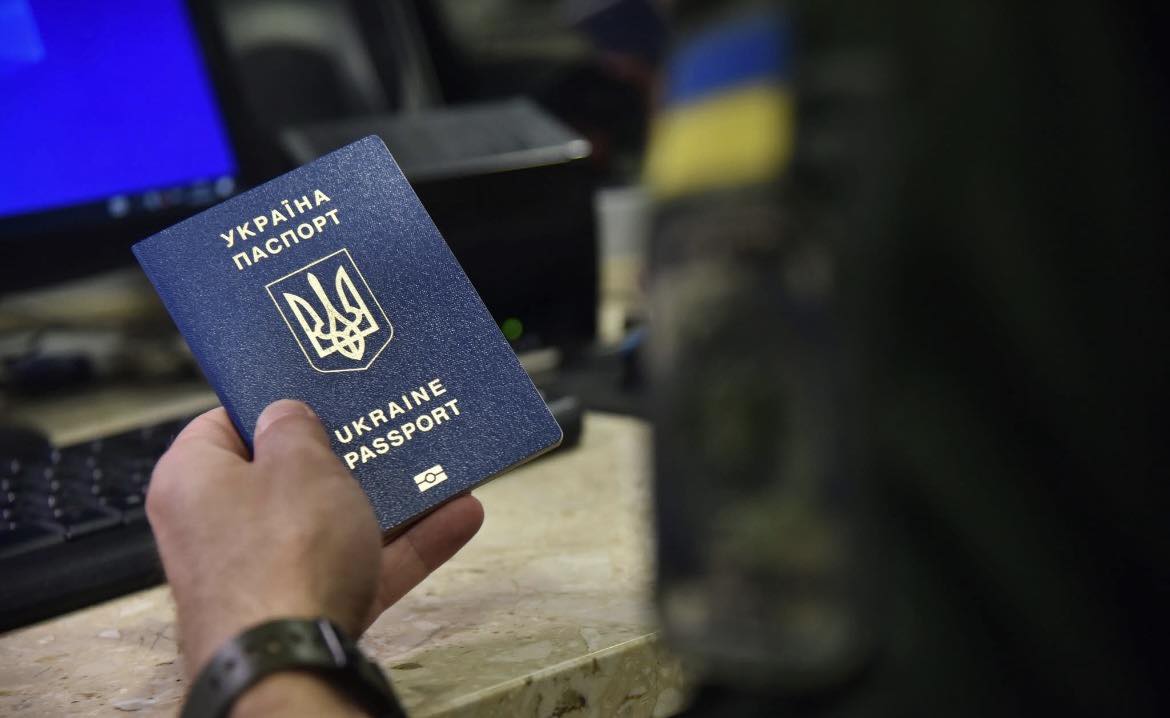 За добу західний кордон України перетнули 76 тисяч осіб