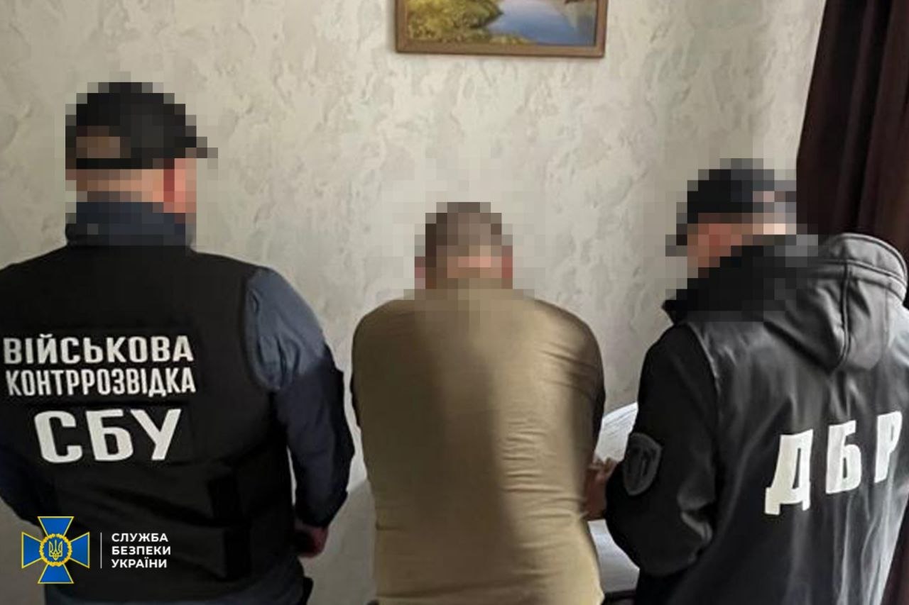 СБУ та ДБР викрили схему незаконного нарахування «бойових» на мільйони гривень