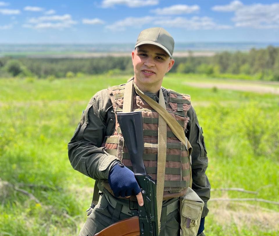 У стрілецькому бою на Донецькому напрямку загинув воїн з Івано-Франківщини Роман Возний