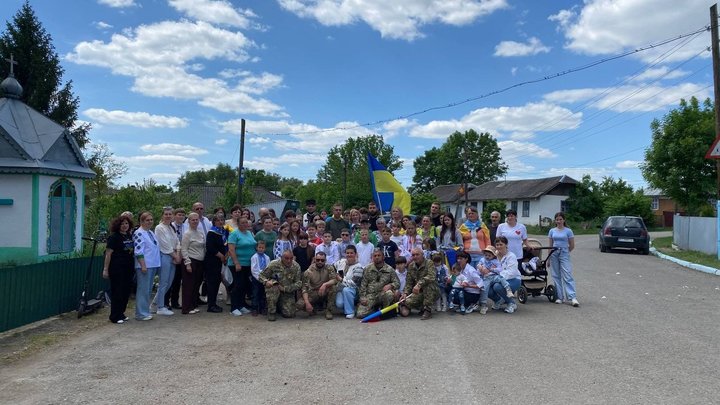 «Досі не вірю, що це правда». Як на Івано-Франківщині зустріли з полону Юрія Микитчука