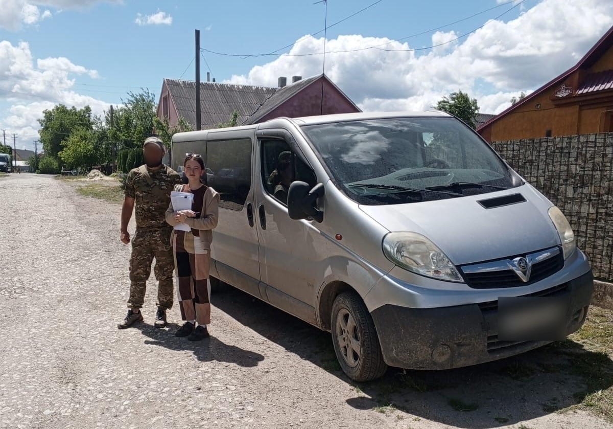 Для логістики та бойових завдань: Івано-Франківська юстиція передала військовослужбовцям вилучений автомобіль