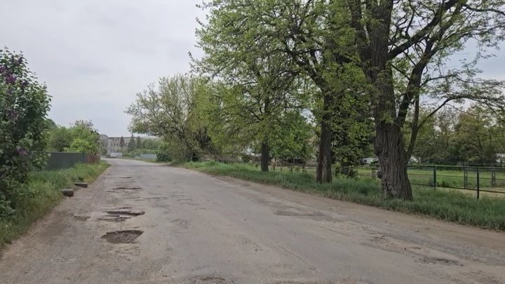 Чи відремонтують дорогу Коломия — Печеніжин, на якій через ями травмувався чоловік з інвалідністю