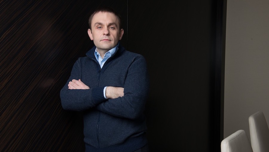 Схема навколо «Карпатнафтохіму» й «плівки Міндіча»: у бізнесмена Василя Веселого проводили обшуки