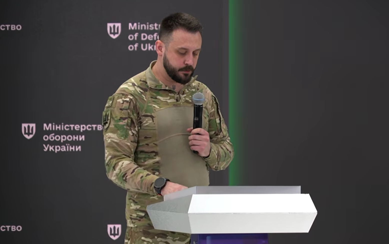 Новий етап реформи служби: короткострокові контракти, вищі виплати та відстрочки для військових