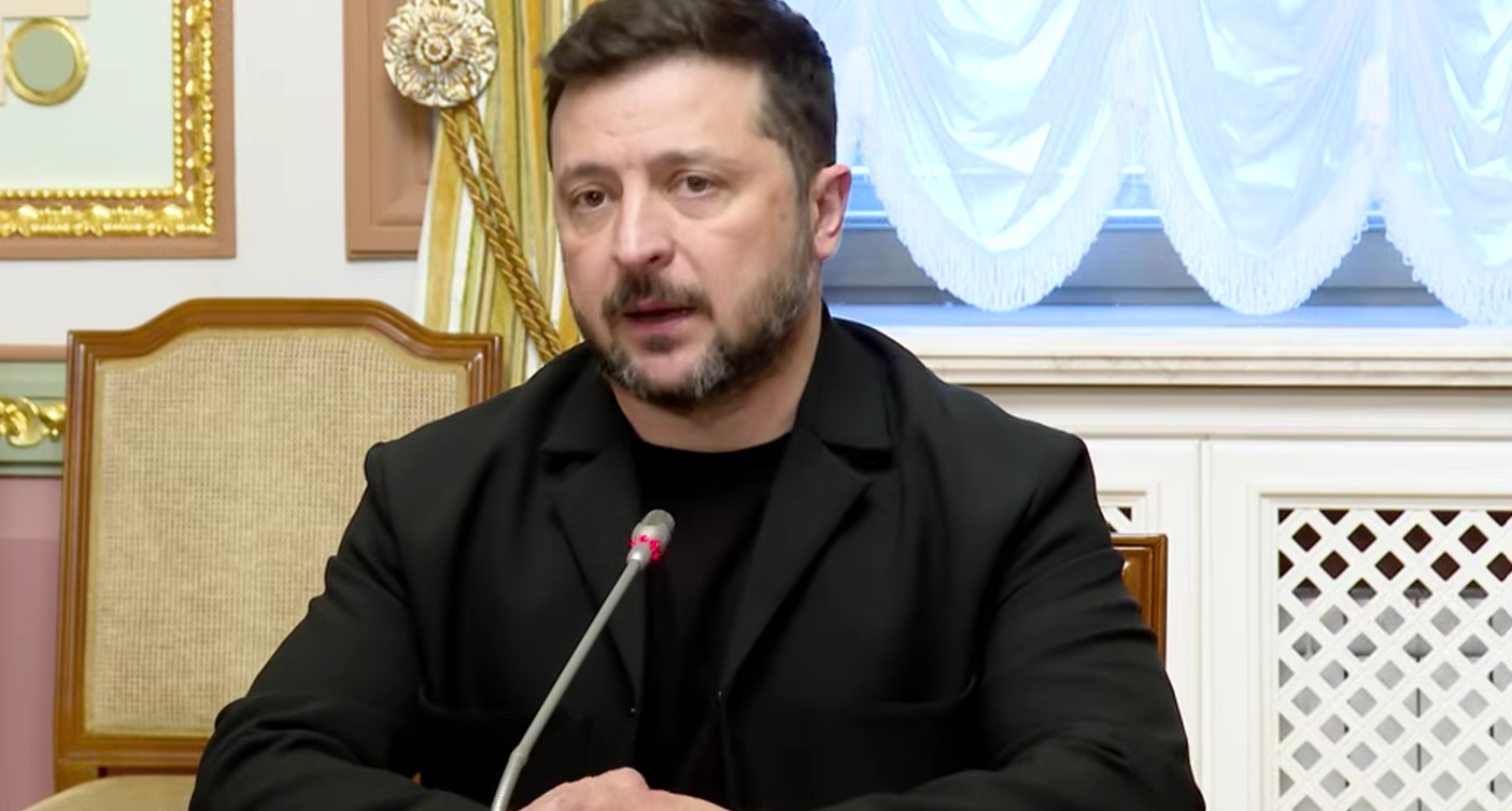 Зеленський заявив, що Білорусь уже втягнута у війну та закликав Лукашенка прибрати російську техніку з кордону