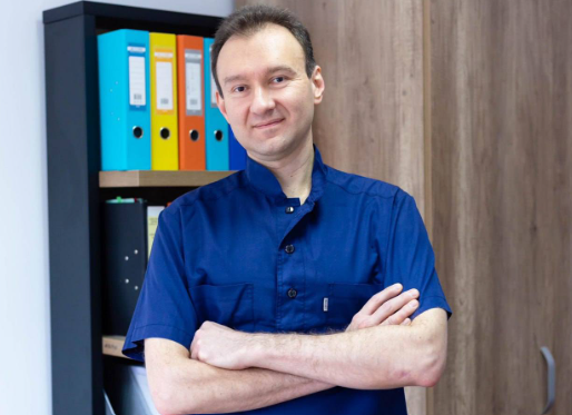 Хірург з Івано-Франківщини Ростислав Сабадош став фіналістом всеукраїнської відзнаки «Новатори року»
