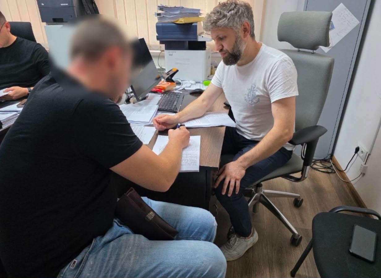 Пів мільйона гривень на поборах із бізнесу: на Прикарпатті топпосадовцям Держпраці повідомили нові підозри (ФОТО/ВІДЕО)