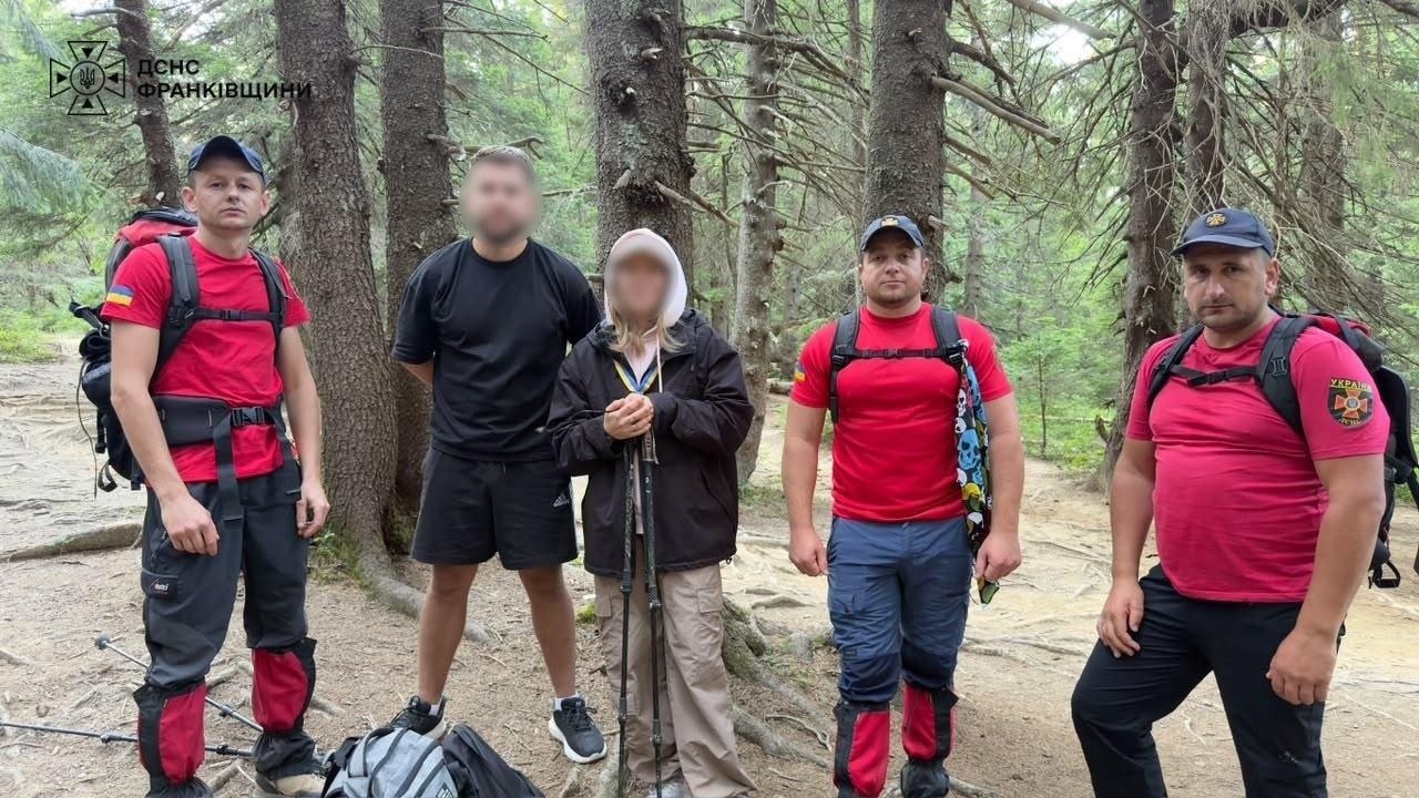 На Говерлі рятувальники допомогли туристці, якій стало погано під час спуску