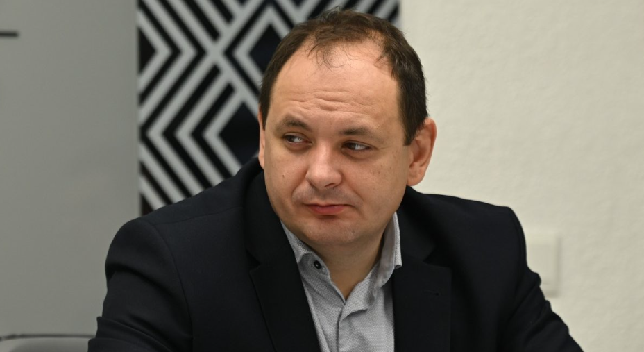 «Капець, дайте мені службові»: Марцінків обурився, що посадовці не прийшли на нараду (ВІДЕО)