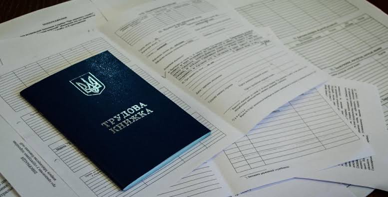 В Івано-Франківську під час рейду виявили дев’ятьох неофіційно працевлаштованих працівників