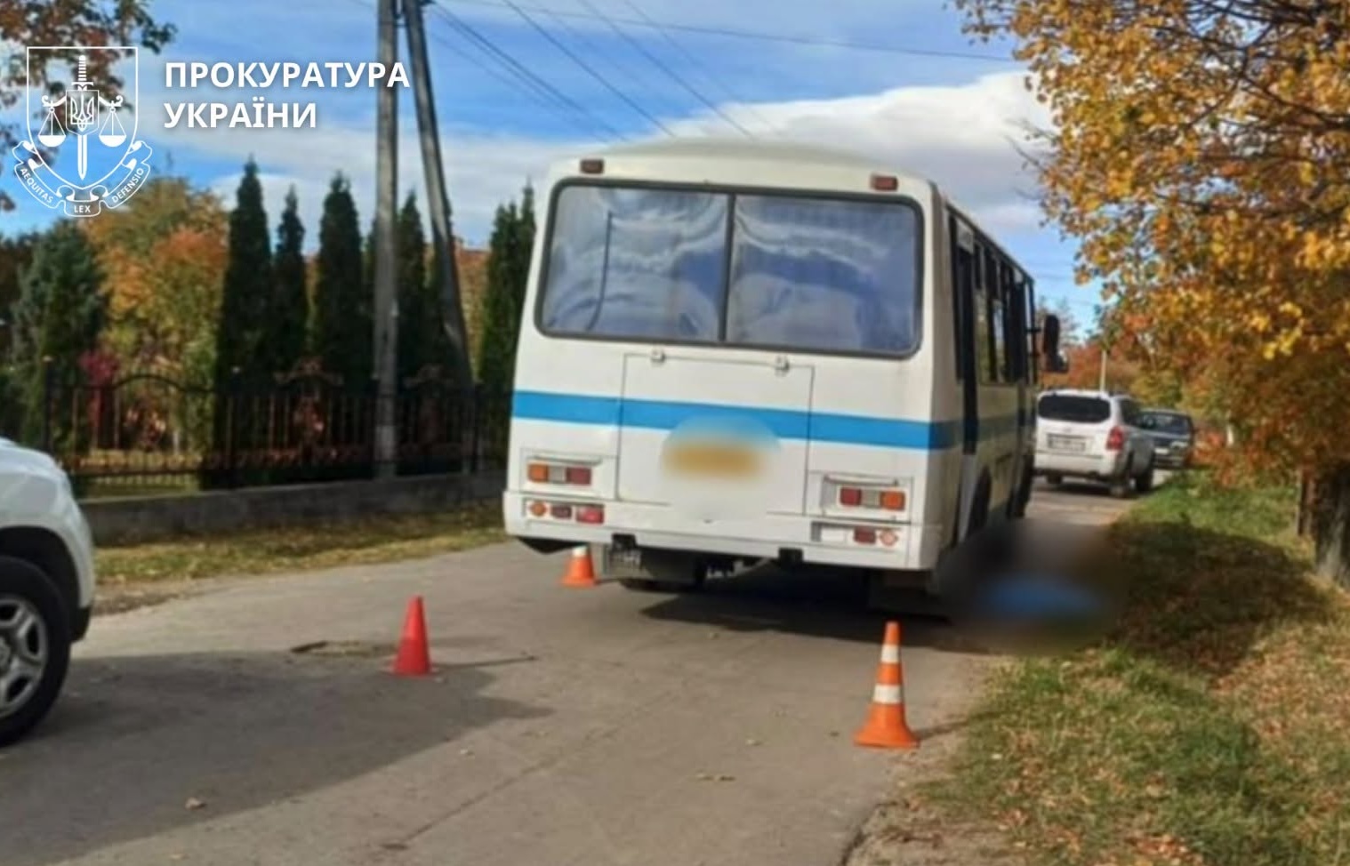 На Прикарпатті водія автобуса, який наїхав на чотирирічного хлопчика, взяли під варту із заставою