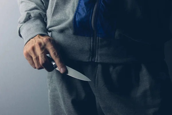 На Прикарпатті чоловік, який під час сварки ударив сусіда ножем у живіт, отримав п’ять років ув’язнення