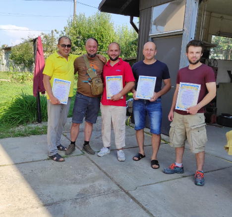 Працюють до ночі: як на Прикарпатті відновлюють пошкоджені бойові автівки