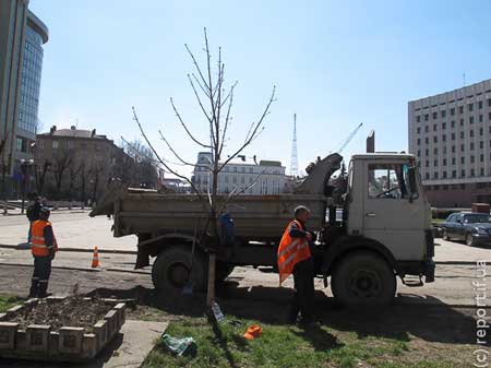 Хто і як розставляв пріорітети ремонту доріг в Івано-Франківську?