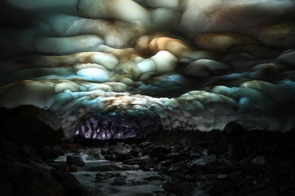 Льодова печера на Камчатці, фотограф Marc Szeglat